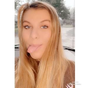 Meet your Posher, Alena